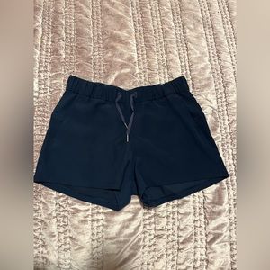 lululemon on the fly short